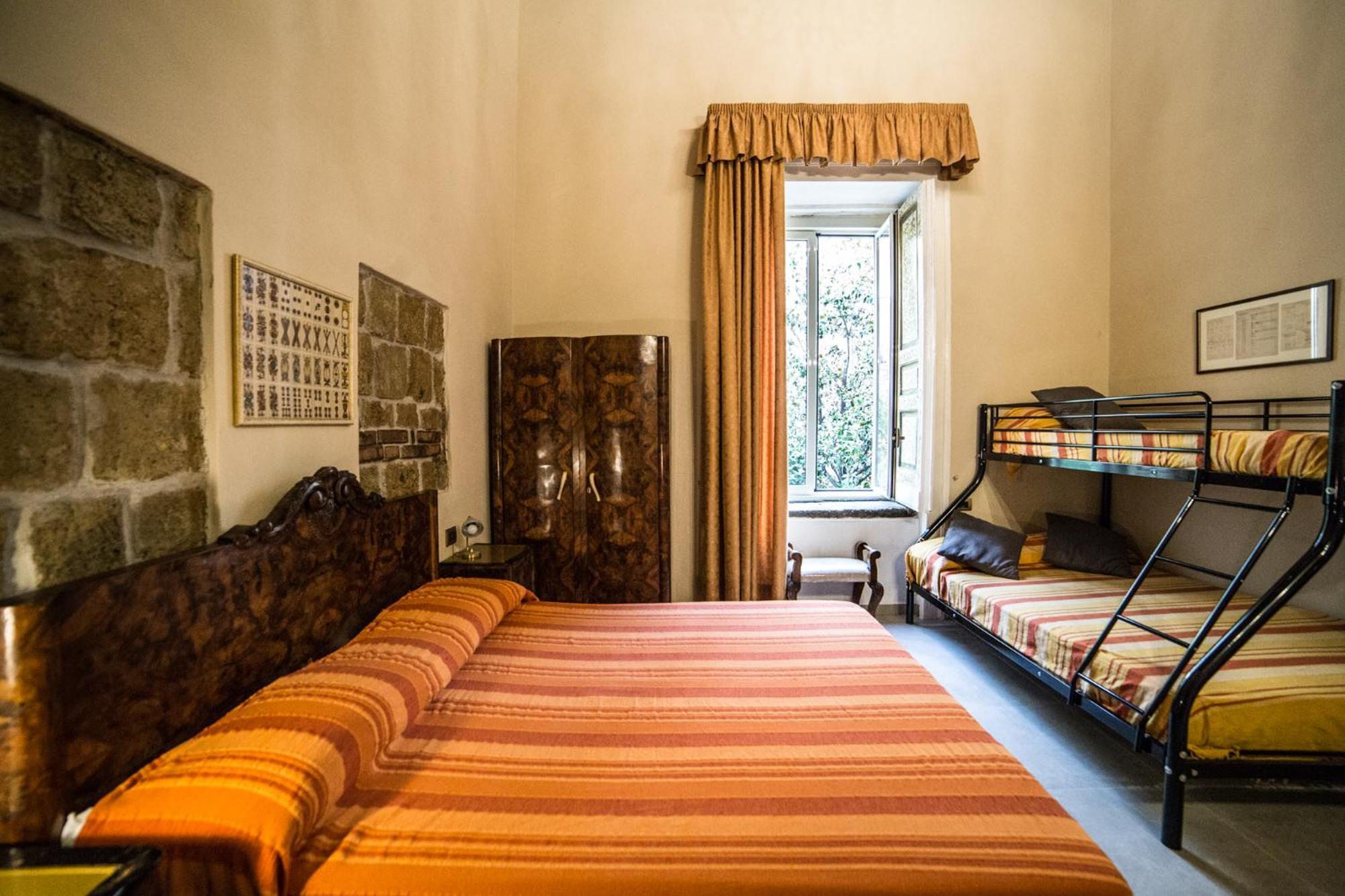 Colonna Bed Bed & Breakfast Naples Exterior photo