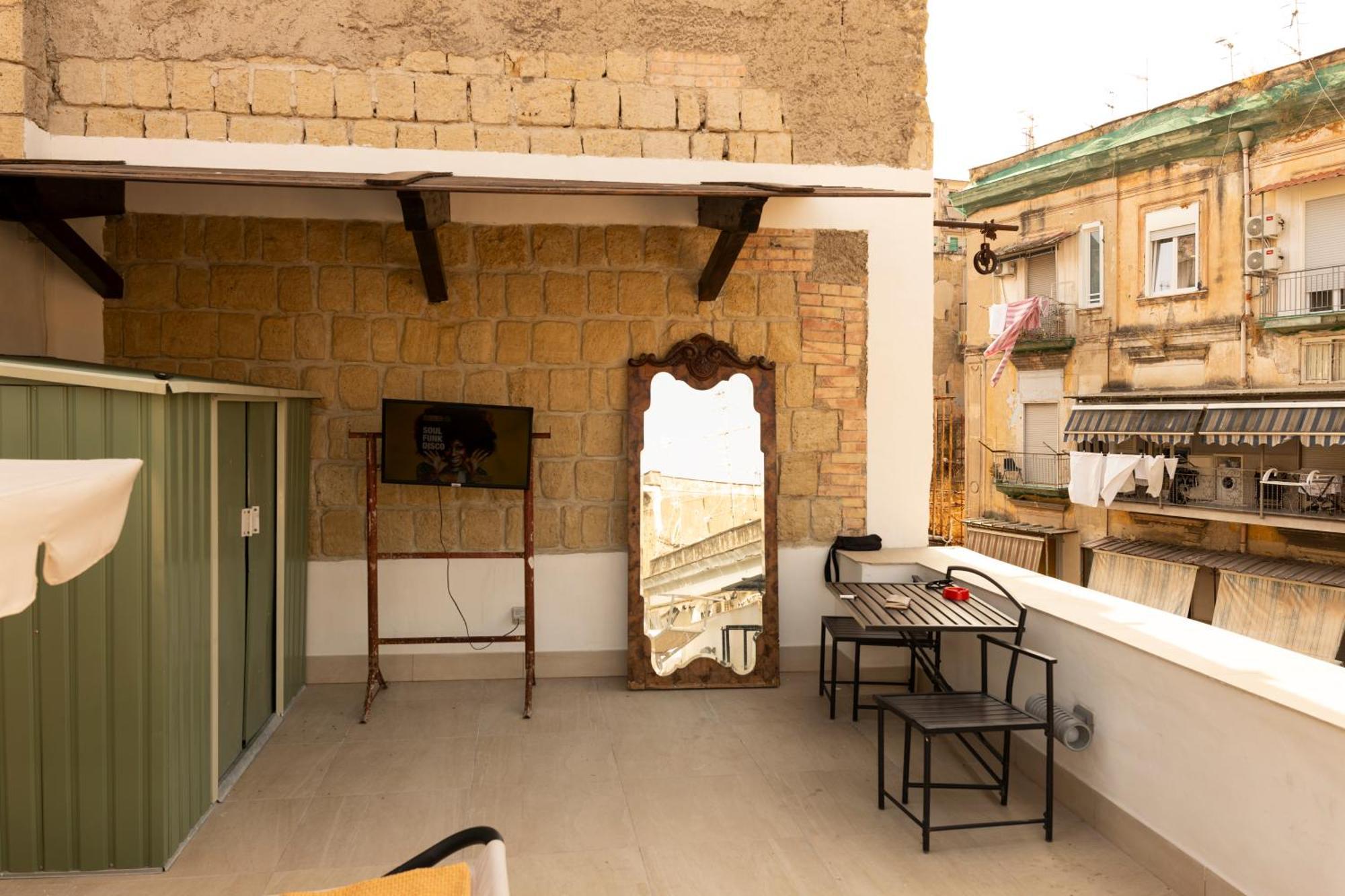 Colonna Bed Bed & Breakfast Naples Exterior photo